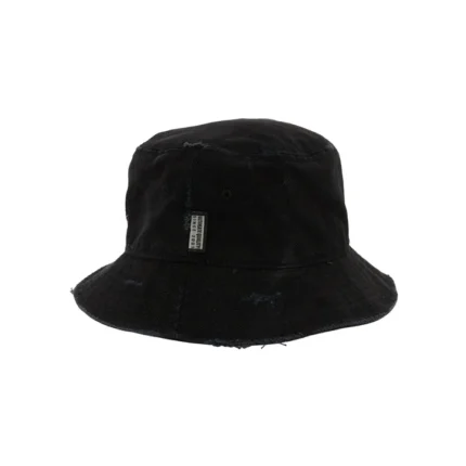 SIGNATURE BUCKET HAT in WASHED BLACK